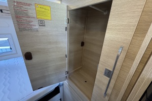 1b4f0-20250910-142916359-ios.jpg