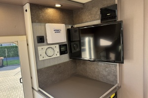1f604-20250912-072041499-ios.jpg