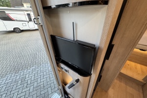 f8b0e-20250910-172731655-ios.jpg