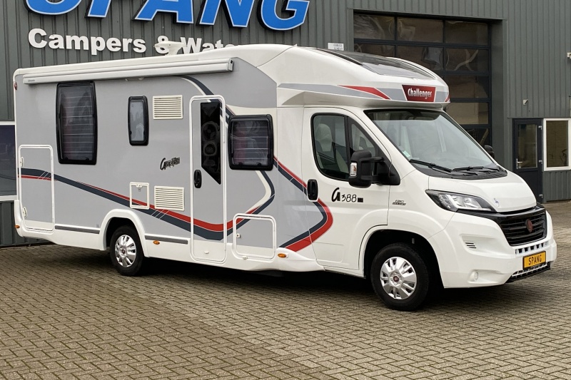 Challanger Graphite 388 EB