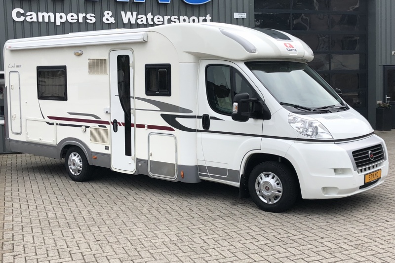 Adria Coral S 680 ST