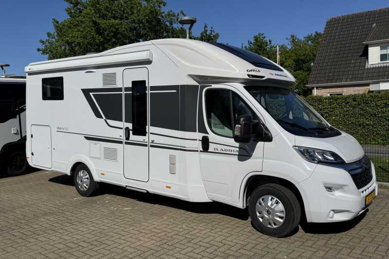 Adria Matrix Axess 650 DC