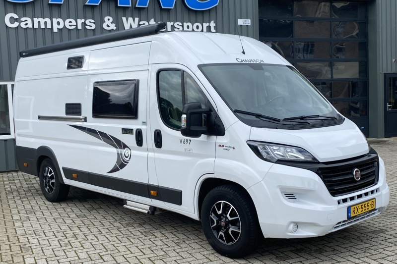 Chausson V697