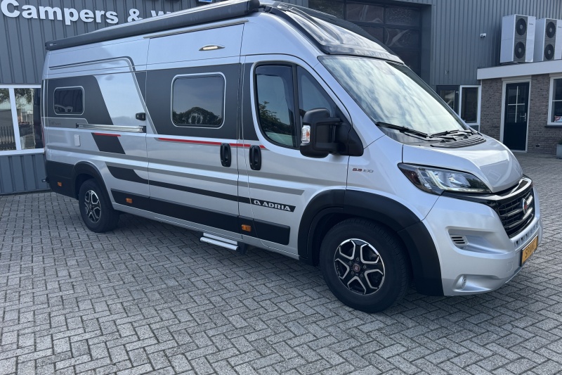 Adria Twin 640 SGX Sports